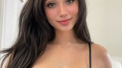 SweetMiaDoll